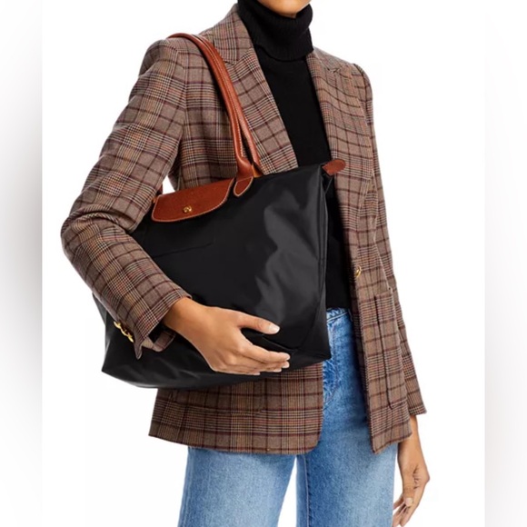 Longchamp Le Pliage Tote Bag - Picture 14 of 15